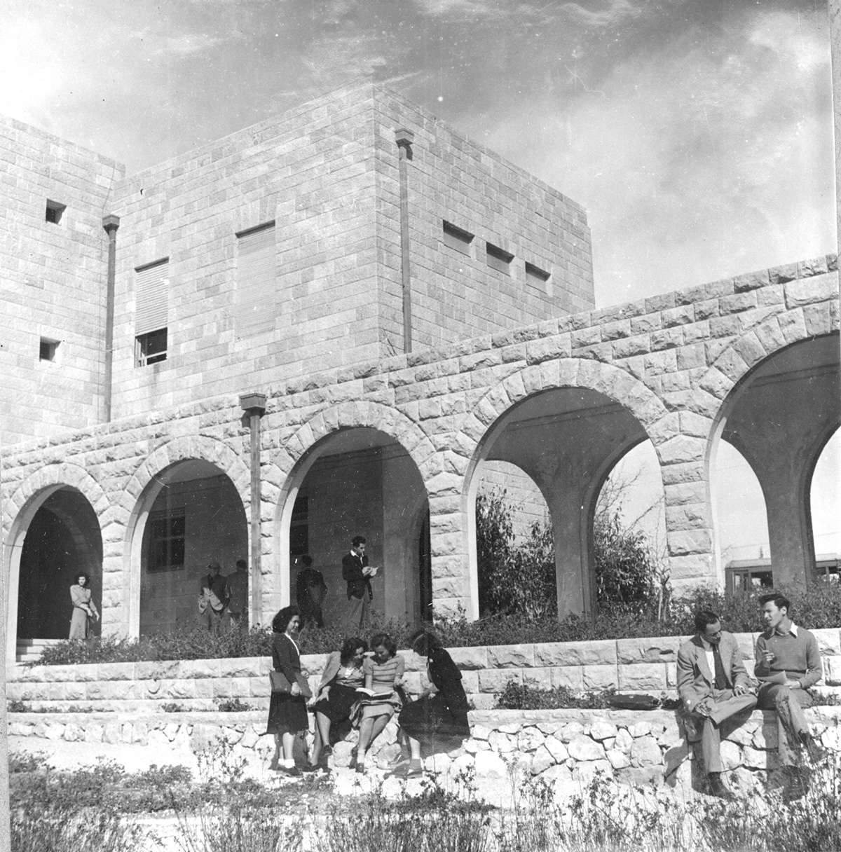 Students in front of the Jewish National and University Library, Mount Scopus, 1947